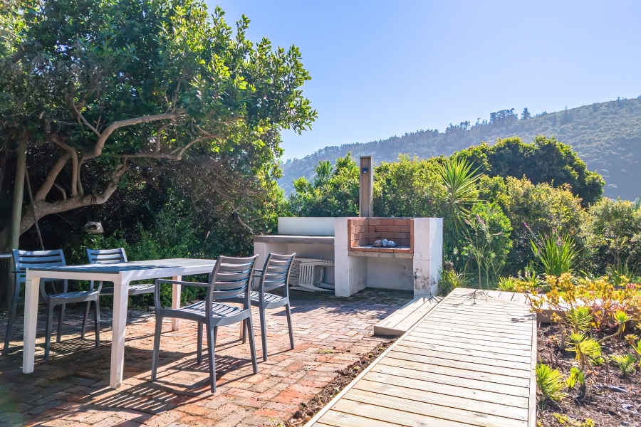 4 Bedroom Property for Sale in Keurboomstrand Western Cape